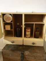 Armoire de toilette vintage