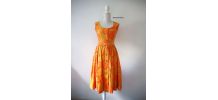 Robe babydoll orange aux motifs fleuris vintage 50's 60's