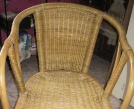 lot 2 chaises rotin (identiques)