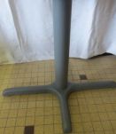 ancienne table de bistrot