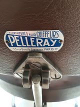 Fauteuil de barbier pellerey. Paris