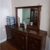 Grand buffet en bois de noyer avec grand miroir