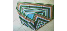 dessus  lit , plaid  , crochet  Ancien vintage