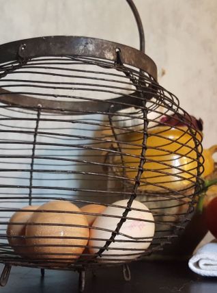 Ancien panier à oeuf en métal