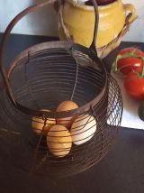 Ancien panier à oeuf en métal