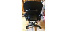 fauteuil de bureau en cuir bleu