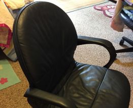 3 fauteuils en cuir bleu