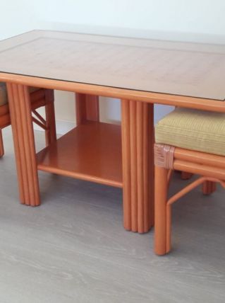 Table basse en rotin 