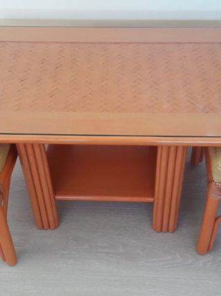 Table basse en rotin 