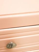 Commode nude