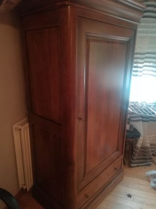 Bonnetière (Armoire)