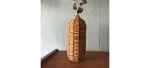 Bouteille/ vase en rotin 