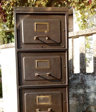 meuble industriel strafor