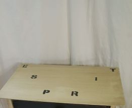 Table de chevet vintage relookée 