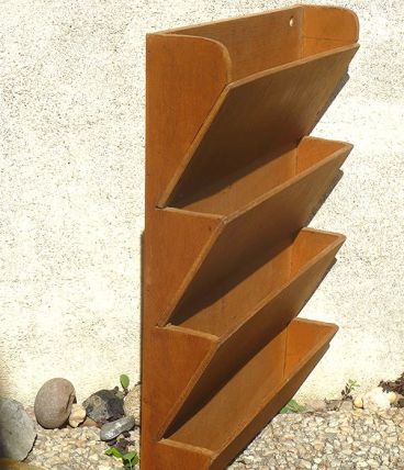 porte courrier ancien en bois , a suspendre