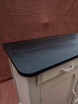 Ancien buffet parisien, couleur sable