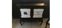 COMMODE 