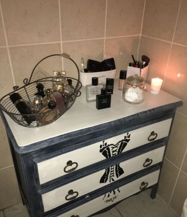 Commode 