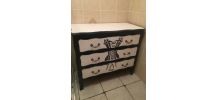 Commode 
