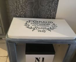 Ancienne table de nuit 