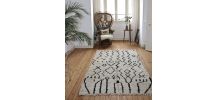 Tapis azilal tissé main au Maroc