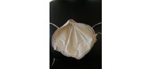 Lot 3 Bonnets enfant vintage en broderie dentelée