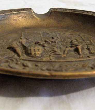 Cendrier vide poche bronze régule scène de vie mer
