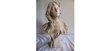 Buste sculpté en marbre blanc signé FG M575