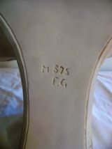Buste sculpté en marbre blanc signé FG M575