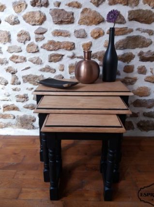 Tables gigognes