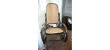 Rocking chair bois et vanerie cannée