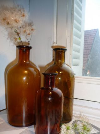 Bouteilles flacons anciens pharmacie marron en verre
