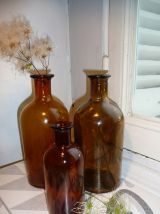 Bouteilles flacons anciens pharmacie marron en verre