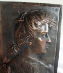 Ancienne plaque bronze support bénitier "madeleine