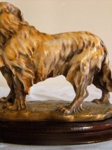 Statuette chien épagneul breton cocker en biscuit