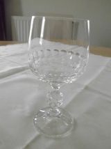 6 verres à vin en cristal