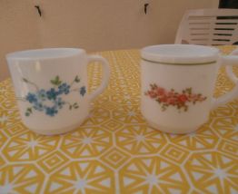 Lot 24 tasses à café ARCOPAL décor fleur VINTAGE