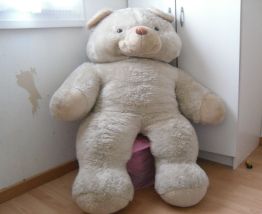 grande peluche nounours anneé 80 taille 1.m35