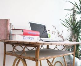 Bureau en rotin pieds compas années 70