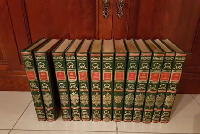 lot 13 livres anciens années 60 - 70 ( éditions FAMOT FLAMMA