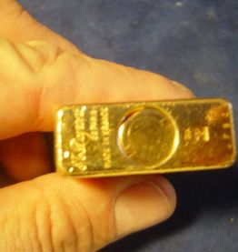 A vendre briquet DUPONT plaqué or