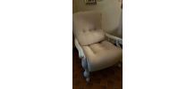 Fauteuil en noyer shabby chic