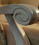 Fauteuil en noyer shabby chic