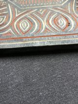 Dessous de plat en bois ciselé ethnique 