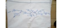 Parure bébé drap et taie brodés main 50's