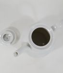 Petite cafetière en porcelaine