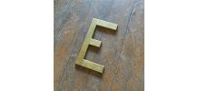 Lettre E en laiton 