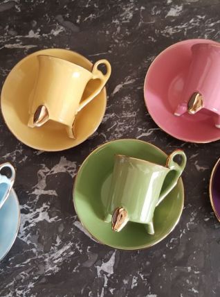 6 tasses à café et soucoupes