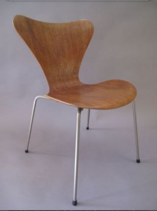 CHAISE SERIE 7 JACOBSEN