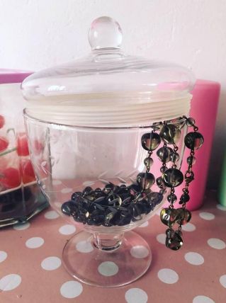Coffre à bijoux ,  coupe en verre